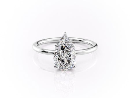 The Lisa Set With A 2.5 Carat Pear Moissanite Supply